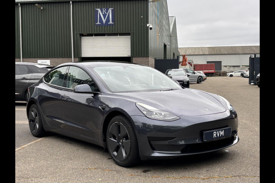 Tesla Model 3 Standard RWD Plus 60 kWh AUTOPILOT | LEDER | PANO