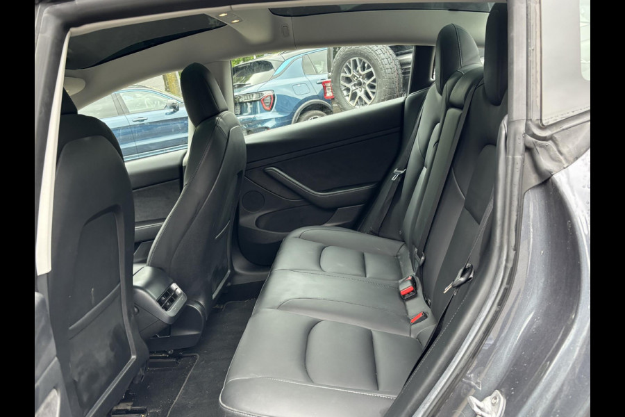 Tesla Model 3 Standard RWD Plus 60 kWh AUTOPILOT | LEDER | PANO