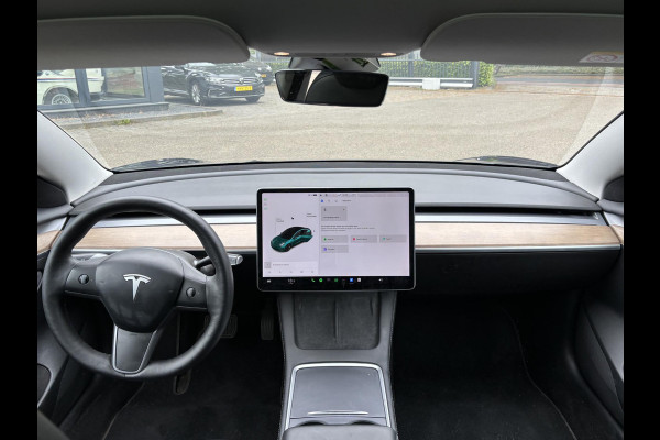 Tesla Model 3 Standard RWD Plus 60 kWh AUTOPILOT | LEDER | PANO