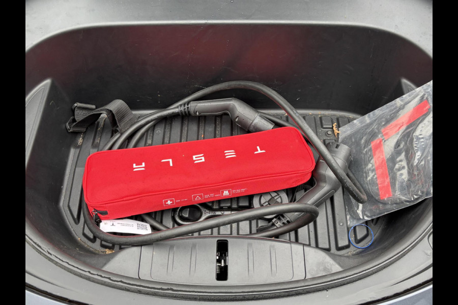 Tesla Model 3 Standard RWD Plus 60 kWh AUTOPILOT | LEDER | PANO