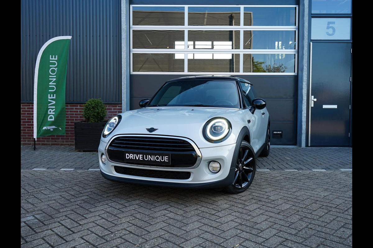 MINI Mini 1.5 Cooper Chili | Panoramadak | Stoelverwarming | Union Jack lichten | Zwarte Sierdelen MINI Mini 1.5 Cooper Chili | Panoramadak | Stoelverwarming | Union Jack lichten | Zwarte Sierdelen