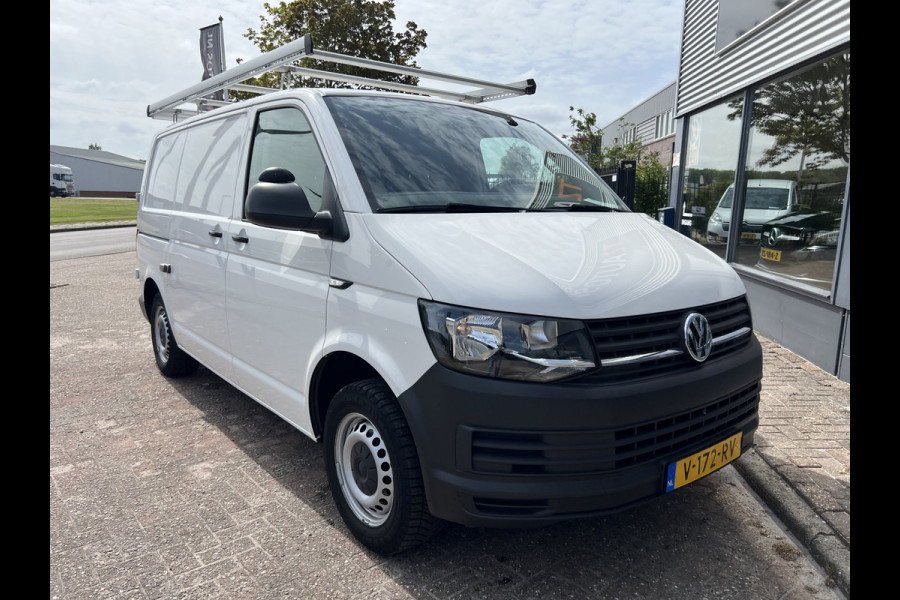 Volkswagen Transporter 2.0 TDI 102Pk L1 H1 Sortimo / Imperiaal