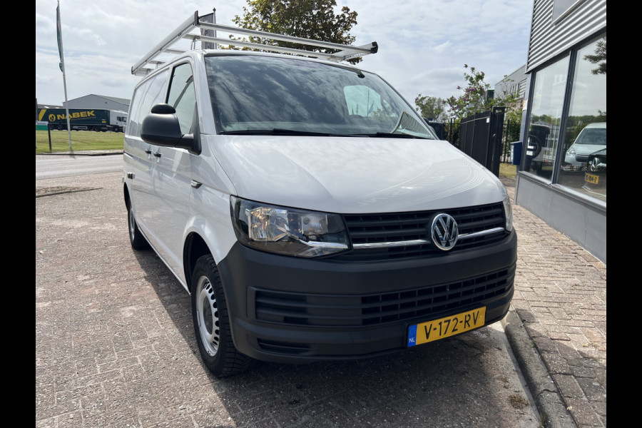 Volkswagen Transporter 2.0 TDI 102Pk L1 H1 Sortimo / Imperiaal