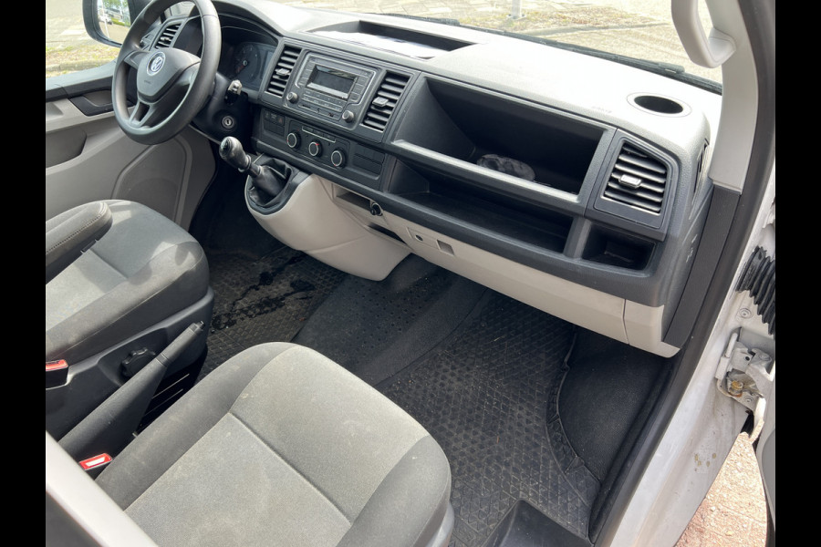 Volkswagen Transporter 2.0 TDI 102Pk L1 H1 Sortimo / Imperiaal