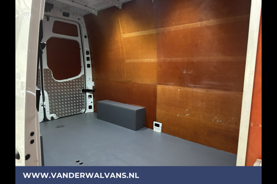 Mercedes-Benz Sprinter 316 CDI 164pk L2H2 Euro6 Airco | Omvormer | Camera | 2800kg Trekhaak Cruisecontrol, Chauffeursstoel