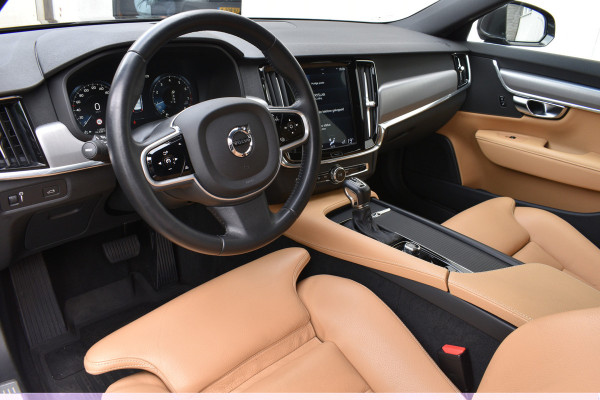 Volvo V90 T5 Automaat Momentum | Trekhaak | Blis | Keyless | Dealer onderhouden | Stoelverwarming |