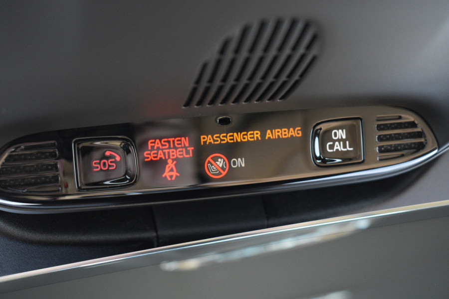 Volvo V90 T5 Automaat Momentum | Trekhaak | Blis | Keyless | Dealer onderhouden | Stoelverwarming |