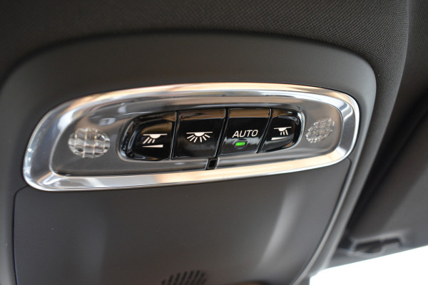 Volvo V90 T5 Automaat Momentum | Trekhaak | Blis | Keyless | Dealer onderhouden | Stoelverwarming |