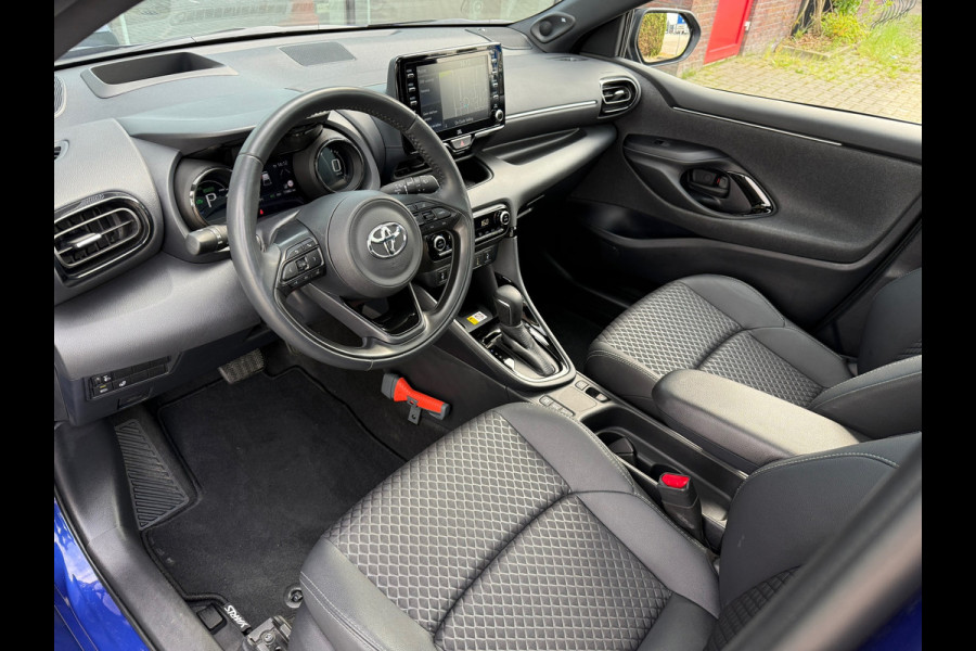Toyota Yaris 1.5 Hybrid Executive - Automaat - Panodak - Climate - Navi - Org.NL