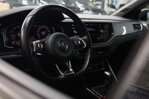 Volkswagen Polo 2.0 TSI GTI Pano/STOELV/CARPLAY/ACC/VOL
