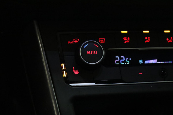 Volkswagen Polo 2.0 TSI GTI Pano/STOELV/CARPLAY/ACC/VOL