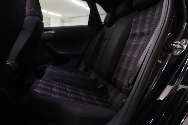 Volkswagen Polo 2.0 TSI GTI Pano/STOELV/CARPLAY/ACC/VOL
