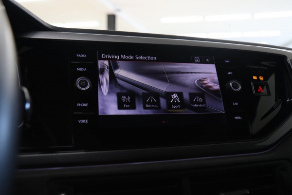 Volkswagen Polo 2.0 TSI GTI Pano/STOELV/CARPLAY/ACC/VOL