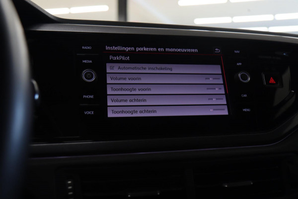 Volkswagen Polo 2.0 TSI GTI Pano/STOELV/CARPLAY/ACC/VOL