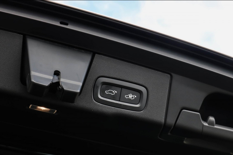 Volvo XC60 2.0 T6 - PANO - MEMORY - CAMERA
