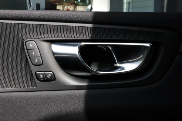 Volvo XC60 2.0 T6 - PANO - MEMORY - CAMERA