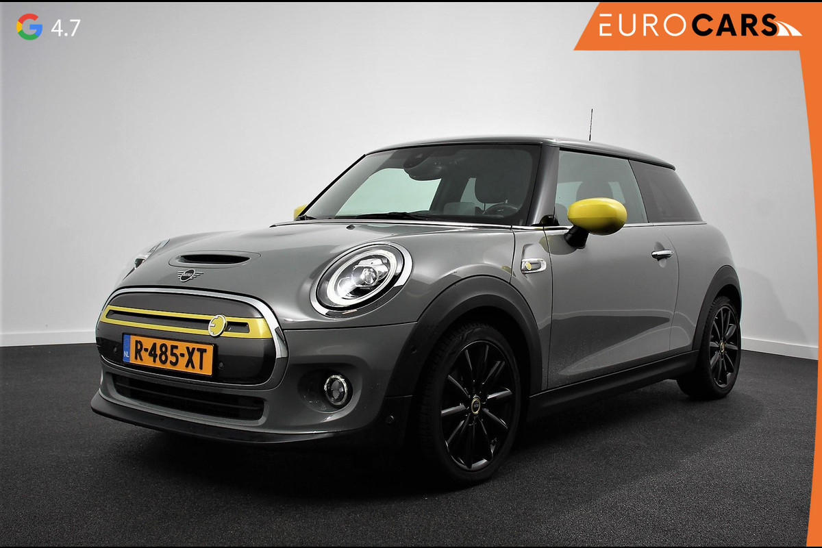 MINI Cooper Electric Charged 33 kWh Leder Climate Control Cruise Control Navigatie Camera Head up Harman Kardon MINI Cooper Electric Charged 33 kWh Leder Climate Control Cruise Control Navigatie Camera Head up Harman Kardon