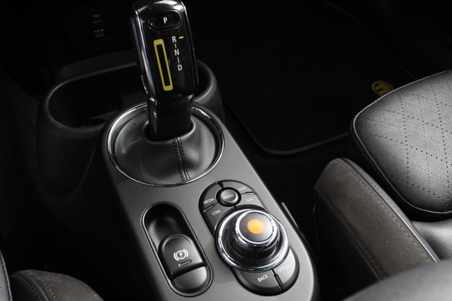 MINI Cooper Electric Charged 33 kWh Leder Climate Control Cruise Control Navigatie Camera Head up Harman Kardon