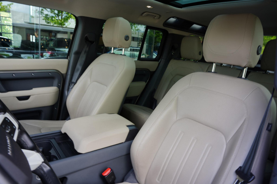 Land Rover Defender P 400 E Hybride BTW Leder Ivory Panorama Dak