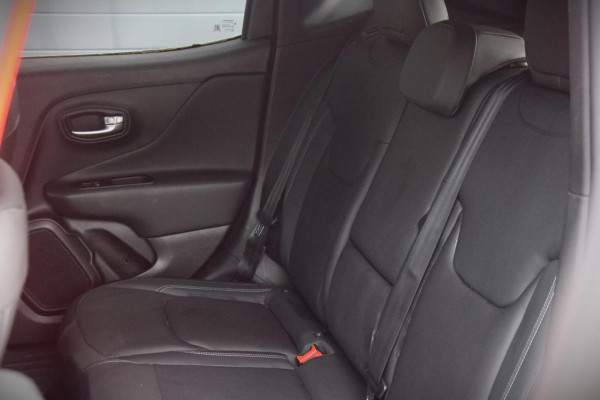 Jeep Renegade 1.3T DDCT S TREKHAAK/LEER/CAMERA/ADAPTIEVE CRUISE