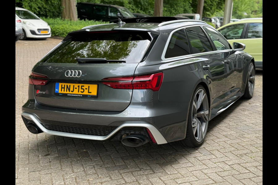 Audi A6 Avant RS6 TFSI quattro l Pano l Carbon l Luchtvering l Exclusive Leder l B&O l Camera l Matrix l 22" velgen l