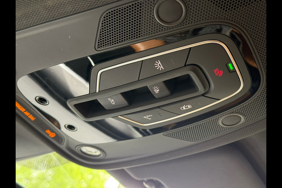 Audi A6 Avant RS6 TFSI quattro l Pano l Carbon l Luchtvering l Exclusive Leder l B&O l Camera l Matrix l 22" velgen l
