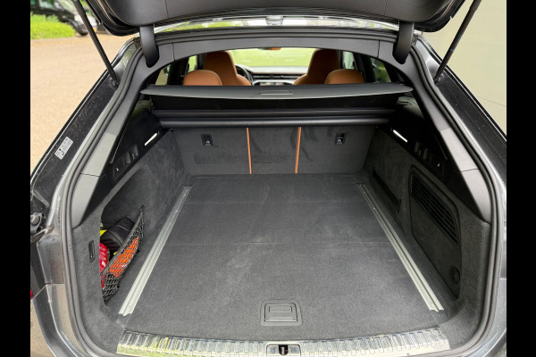 Audi A6 Avant RS6 TFSI quattro l Pano l Carbon l Luchtvering l Exclusive Leder l B&O l Camera l Matrix l 22" velgen l
