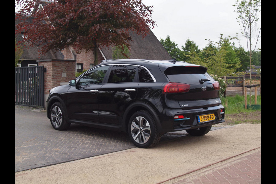 Kia e-Niro ExecutiveLine 64 kWh | Facelift Model | Camera | Apple Carplay | JBL | Cruise Control | Dealeronderhouden |
