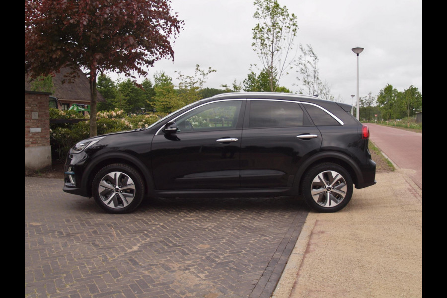 Kia e-Niro ExecutiveLine 64 kWh | Facelift Model | Camera | Apple Carplay | JBL | Cruise Control | Dealeronderhouden |