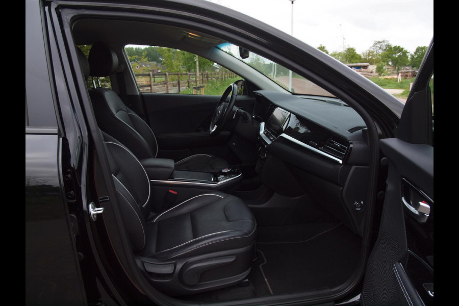 Kia e-Niro ExecutiveLine 64 kWh | Facelift Model | Camera | Apple Carplay | JBL | Cruise Control | Dealeronderhouden |