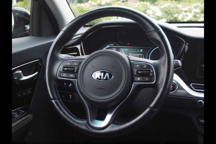 Kia e-Niro ExecutiveLine 64 kWh | Facelift Model | Camera | Apple Carplay | JBL | Cruise Control | Dealeronderhouden |