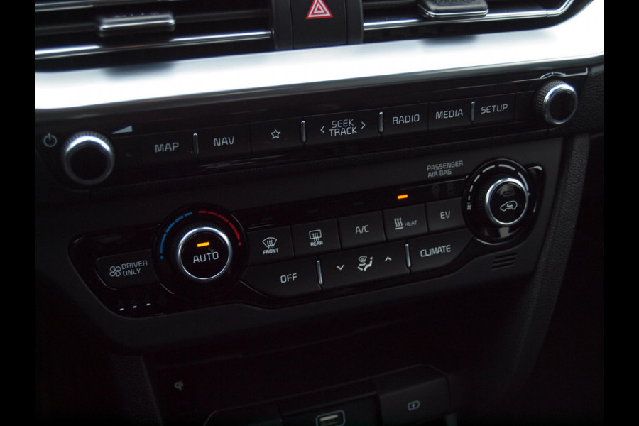 Kia e-Niro ExecutiveLine 64 kWh | Facelift Model | Camera | Apple Carplay | JBL | Cruise Control | Dealeronderhouden |