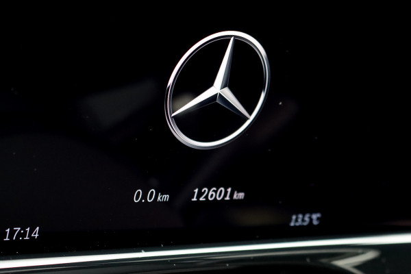 Mercedes-Benz E-Klasse 300 e AMG Line Premium Aut9 | Hyperscreen | Distronic+ | Burmester | Panoramadak | Memory | Digital Light | Surround Camera | Keyless Go |