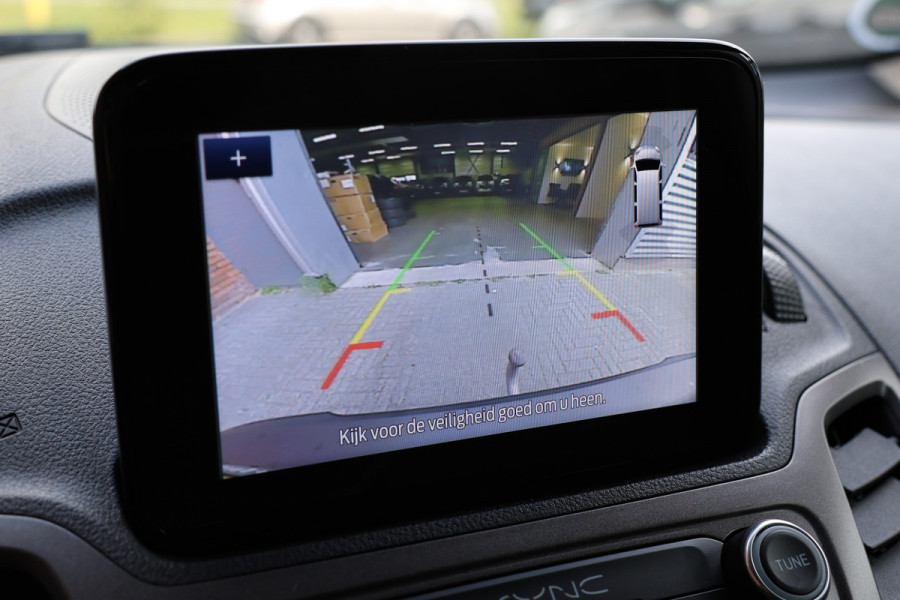 Ford Transit Connect 1.5 EcoBlue L2 120 PK | Raptor Edition | L+R Schuifdeur | Navigatie | CarPlay | Camera | Stoelverwarming | Climate control | Trekhaak afneembaar | PDC V+A | DAB | Nieuwe APK | Dealer onderhouden