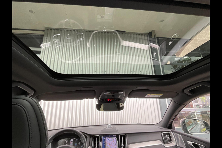 Volvo XC60 2.0 Recharge T8 AWD R-Design