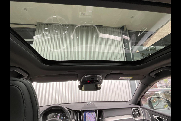 Volvo XC60 2.0 Recharge T8 AWD R-Design