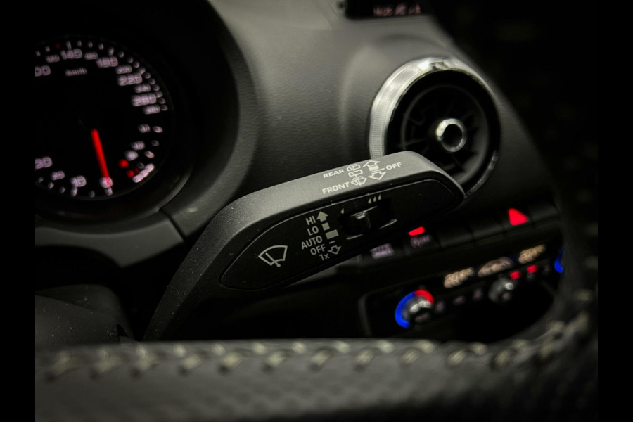 Audi A3 Sportback 30 TFSI Sport S-Line Automaat | Led | NAP