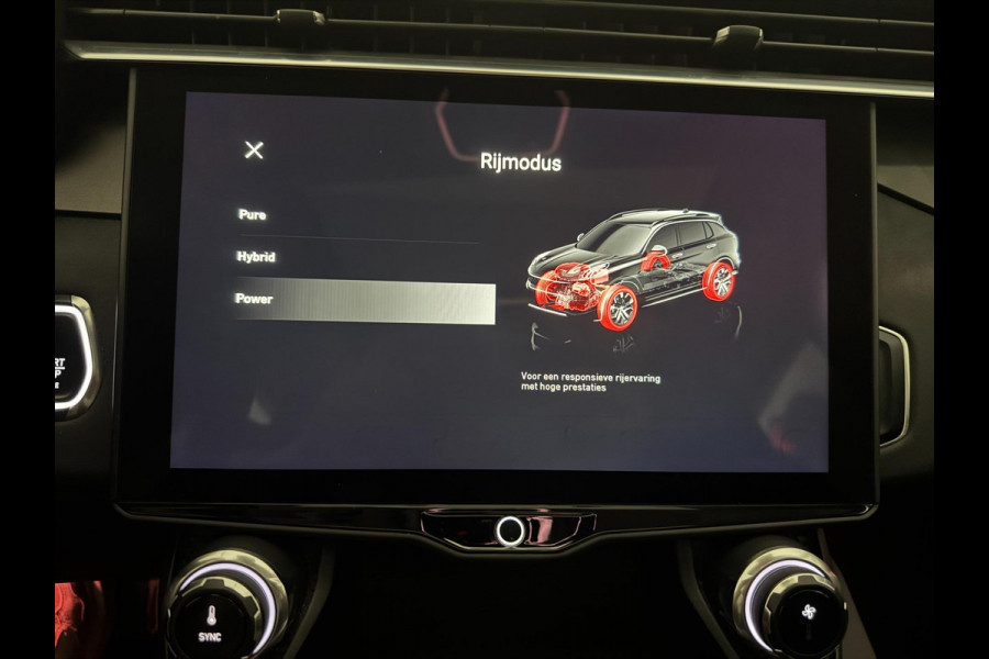 Lynk & Co RS Shadow Edition 01 1.5 262PK Trekhaak Pano 360° Navi Adapt cruise 262PK Elekr. Achterklep