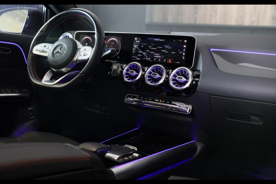 Mercedes-Benz GLA 200 AMG Line / 163 Pk / AUT / Elek Stoelen / Ecc / Lane Assist / Cruise Control / Open Pano / Led