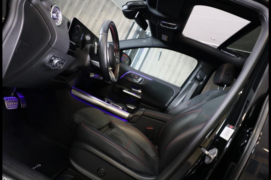 Mercedes-Benz GLA 200 AMG Line / 163 Pk / AUT / Elek Stoelen / Ecc / Lane Assist / Cruise Control / Open Pano / Led