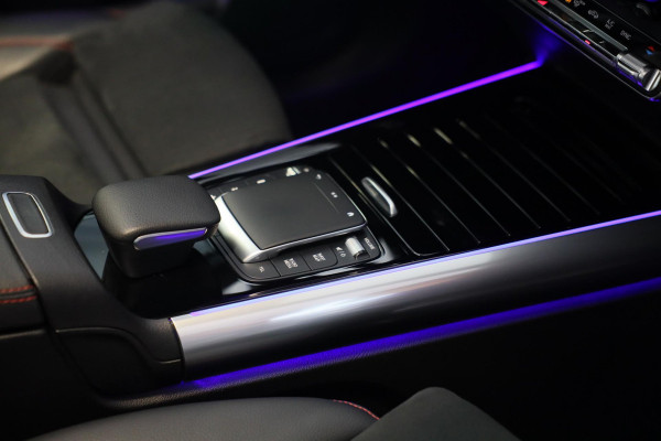Mercedes-Benz GLA 200 AMG Line / 163 Pk / AUT / Elek Stoelen / Ecc / Lane Assist / Cruise Control / Open Pano / Led