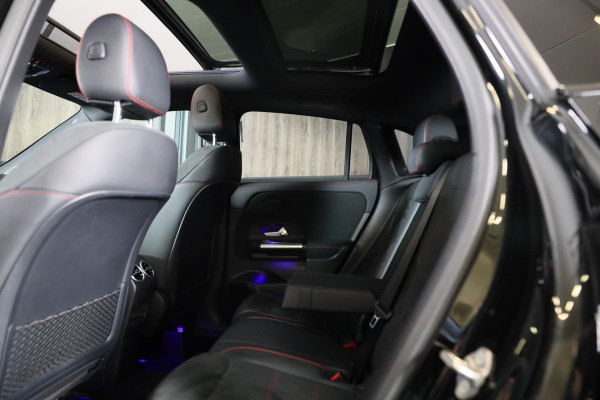 Mercedes-Benz GLA 200 AMG Line / 163 Pk / AUT / Elek Stoelen / Ecc / Lane Assist / Cruise Control / Open Pano / Led