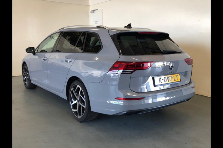 Volkswagen GOLF Variant 1.0 eTSI Life - Automaat - Navi - Panoramadak - Trekhaak - Org.NL