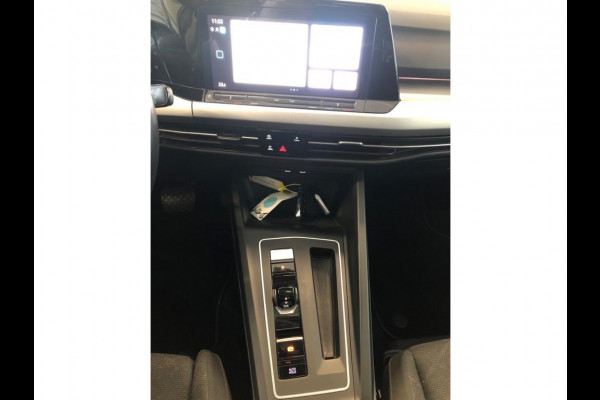 Volkswagen GOLF Variant 1.0 eTSI Life - Automaat - Navi - Panoramadak - Trekhaak - Org.NL