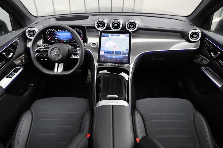 Mercedes-Benz GLC 300e AMG 4-Matic | 313PK | Pano | Head-up | Sfeerverlichting | Burmester | Memory | Stuurwielverw. | Keyles-go | 2024.