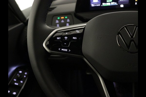 Volkswagen ID.3 Pro Business | Achterlichten LED, luxe uitgevoerd incl. dynamische knipperlichten | Airconditioning automatisch, 2-zone (Climatronic) | Buitenspiegels elektrisch instel-, verwarm- en inklapbaar