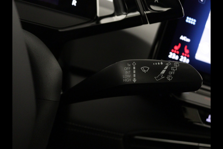 Volkswagen ID.3 Pro Business | Achterlichten LED, luxe uitgevoerd incl. dynamische knipperlichten | Airconditioning automatisch, 2-zone (Climatronic) | Buitenspiegels elektrisch instel-, verwarm- en inklapbaar