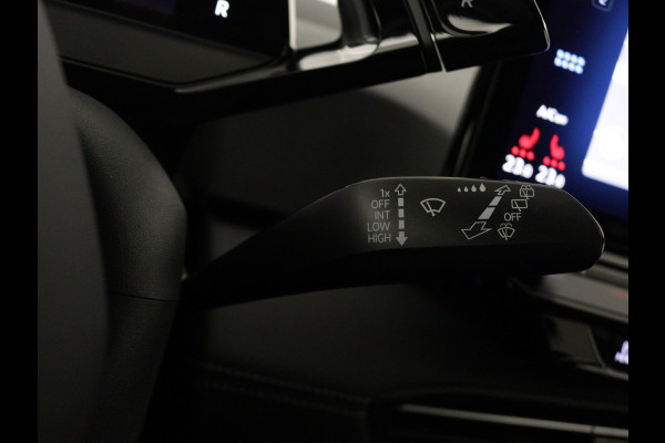 Volkswagen ID.3 Pro Business | Achterlichten LED, luxe uitgevoerd incl. dynamische knipperlichten | Airconditioning automatisch, 2-zone (Climatronic) | Buitenspiegels elektrisch instel-, verwarm- en inklapbaar