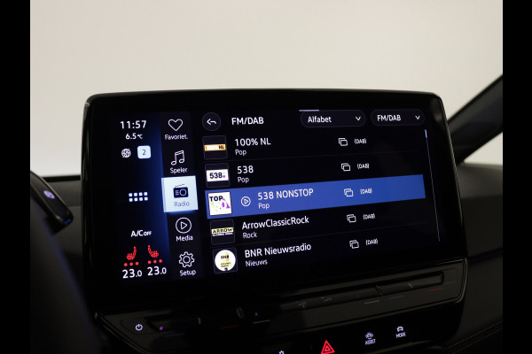 Volkswagen ID.3 Pro Business | Achterlichten LED, luxe uitgevoerd incl. dynamische knipperlichten | Airconditioning automatisch, 2-zone (Climatronic) | Buitenspiegels elektrisch instel-, verwarm- en inklapbaar