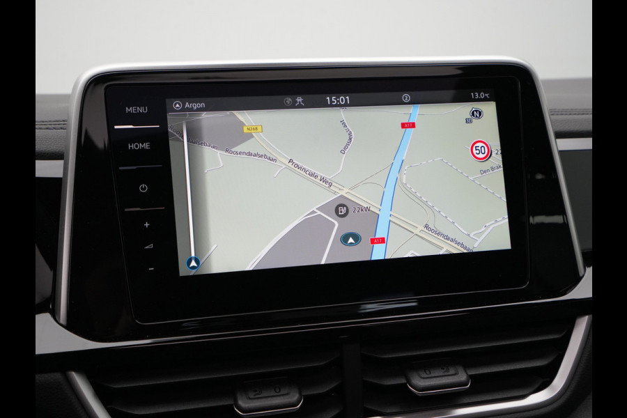 Volkswagen T-Roc R-Line Edition | 'App-Connect' draadloze smartphone integratie | Airconditioning automatisch, 2-zone (Climatronic) | Automatische afstandsregeling (Adaptive Cruise Control)